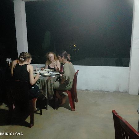 Rithu Homestay Sigiriya Exteriör bild