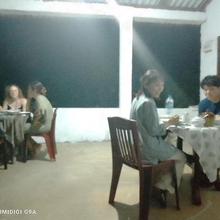 Rithu Homestay Sigiriya Exteriör bild